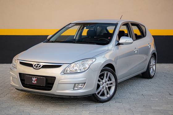 HYUNDAI I30 2.0 MPI 16V GASOLINA 4P AUTOMÁTICO HYUNDAI I30 2.0 MPI 16V GASOLINA 4P AUTOMÁTICO